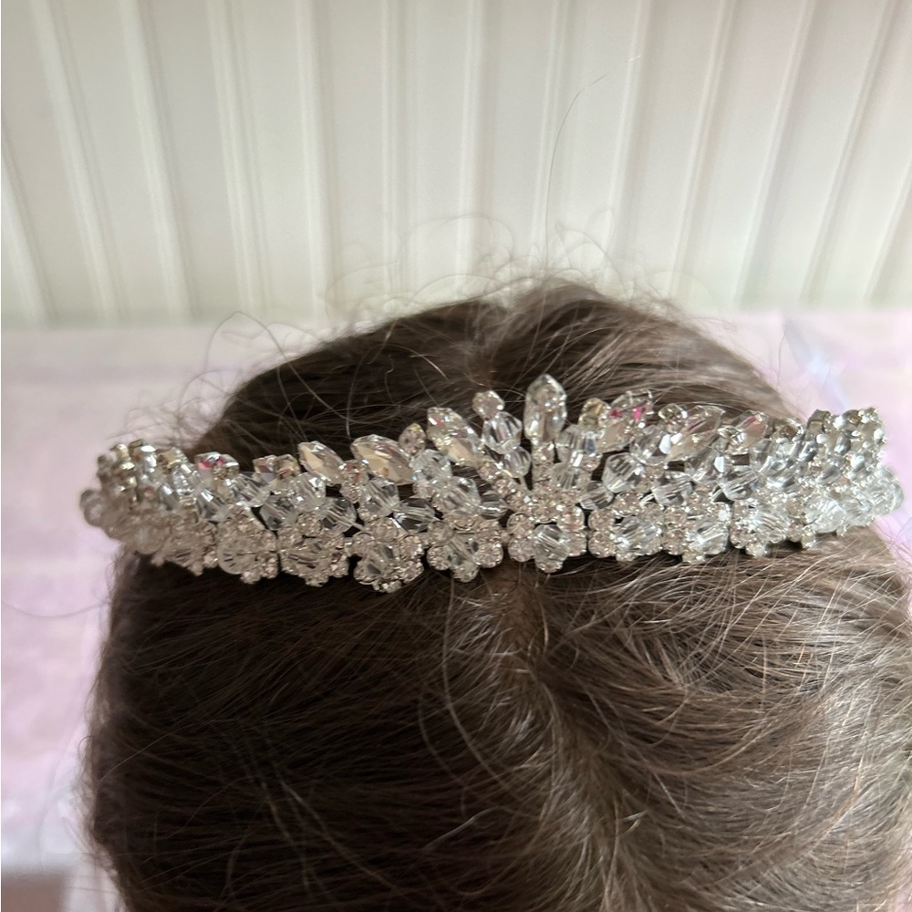 Girls Rhinestone & Crystal Communion Veil
